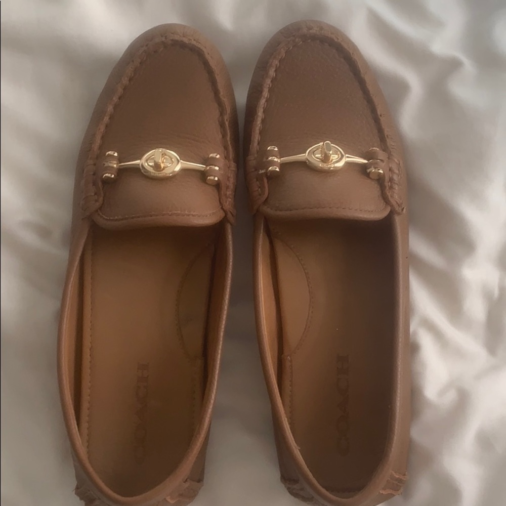 coach flats/loafers